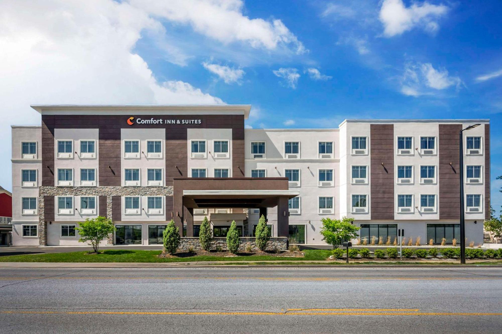 Comfort Inn & Suites Clarksville - Louisville North 외부 사진