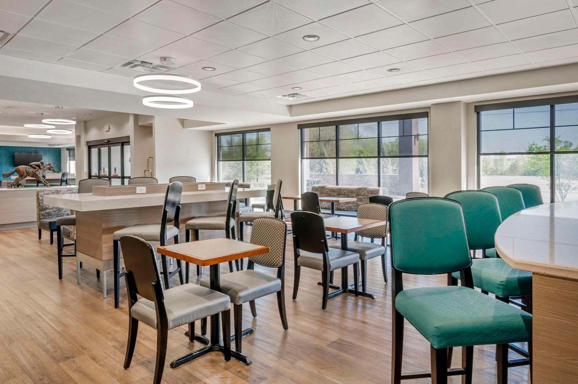 Comfort Inn & Suites Clarksville - Louisville North 외부 사진