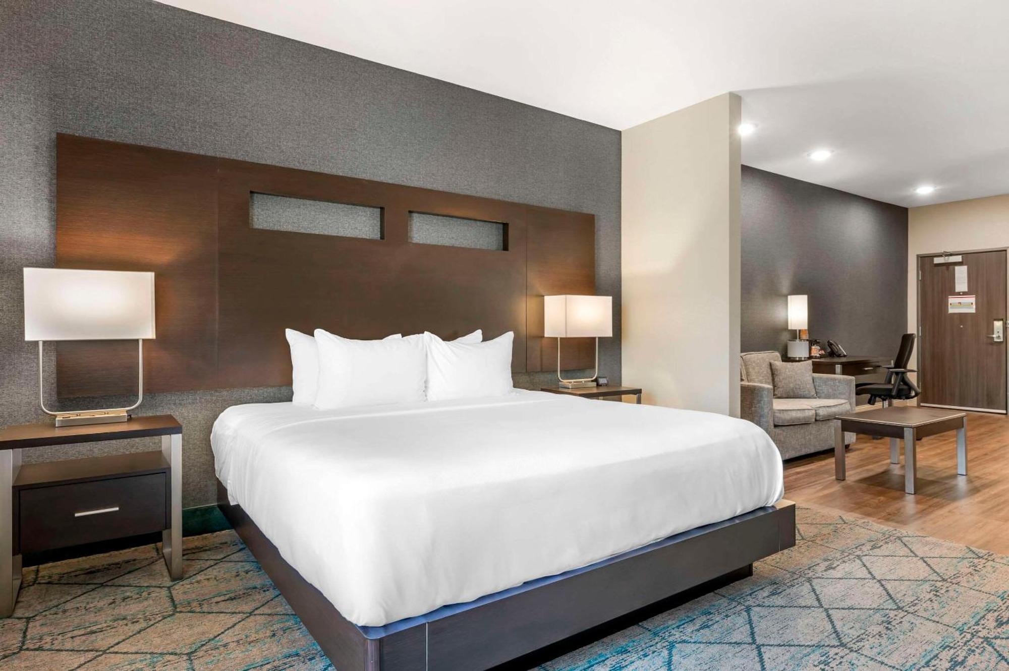 Comfort Inn & Suites Clarksville - Louisville North 외부 사진