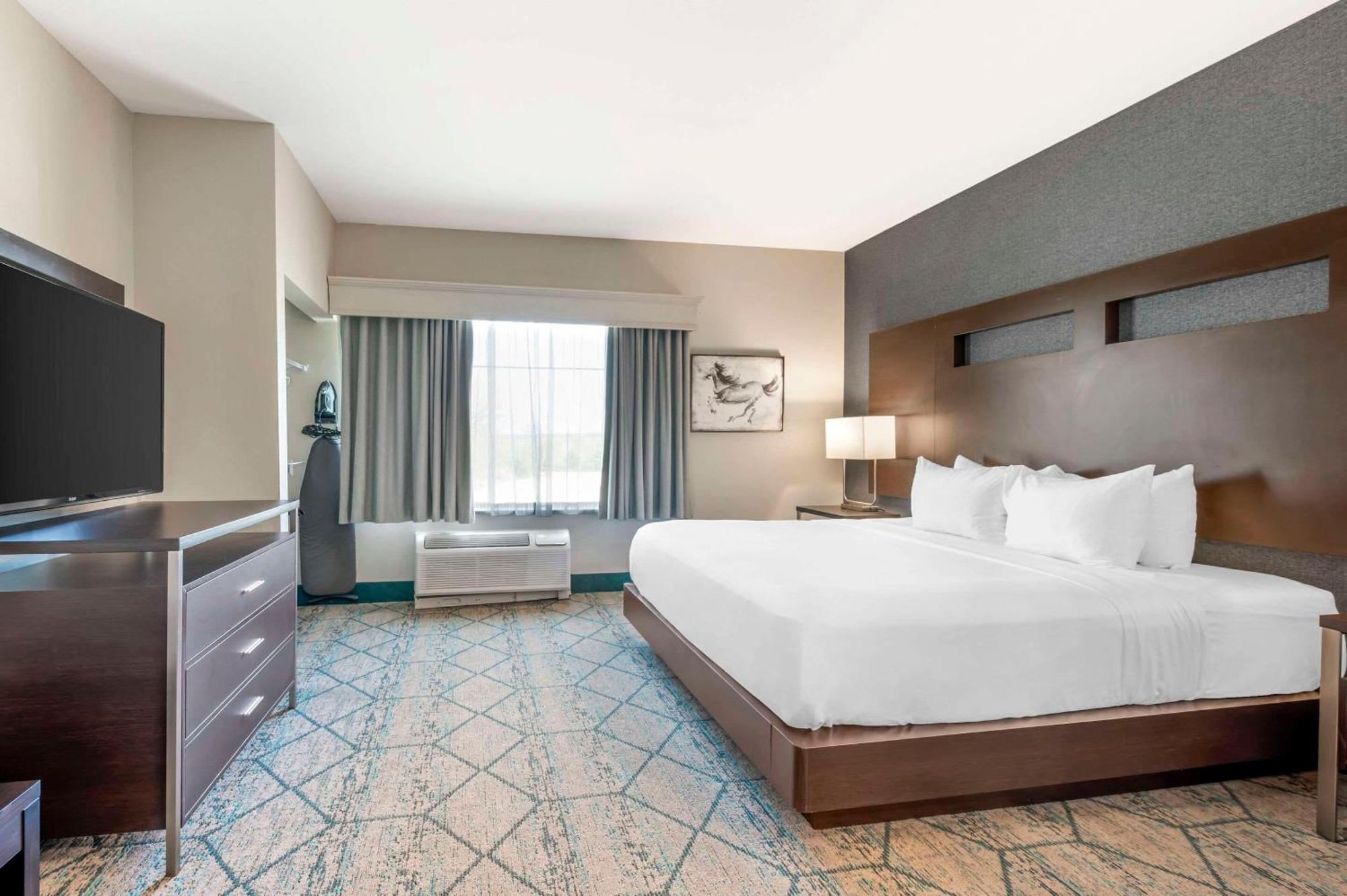 Comfort Inn & Suites Clarksville - Louisville North 외부 사진