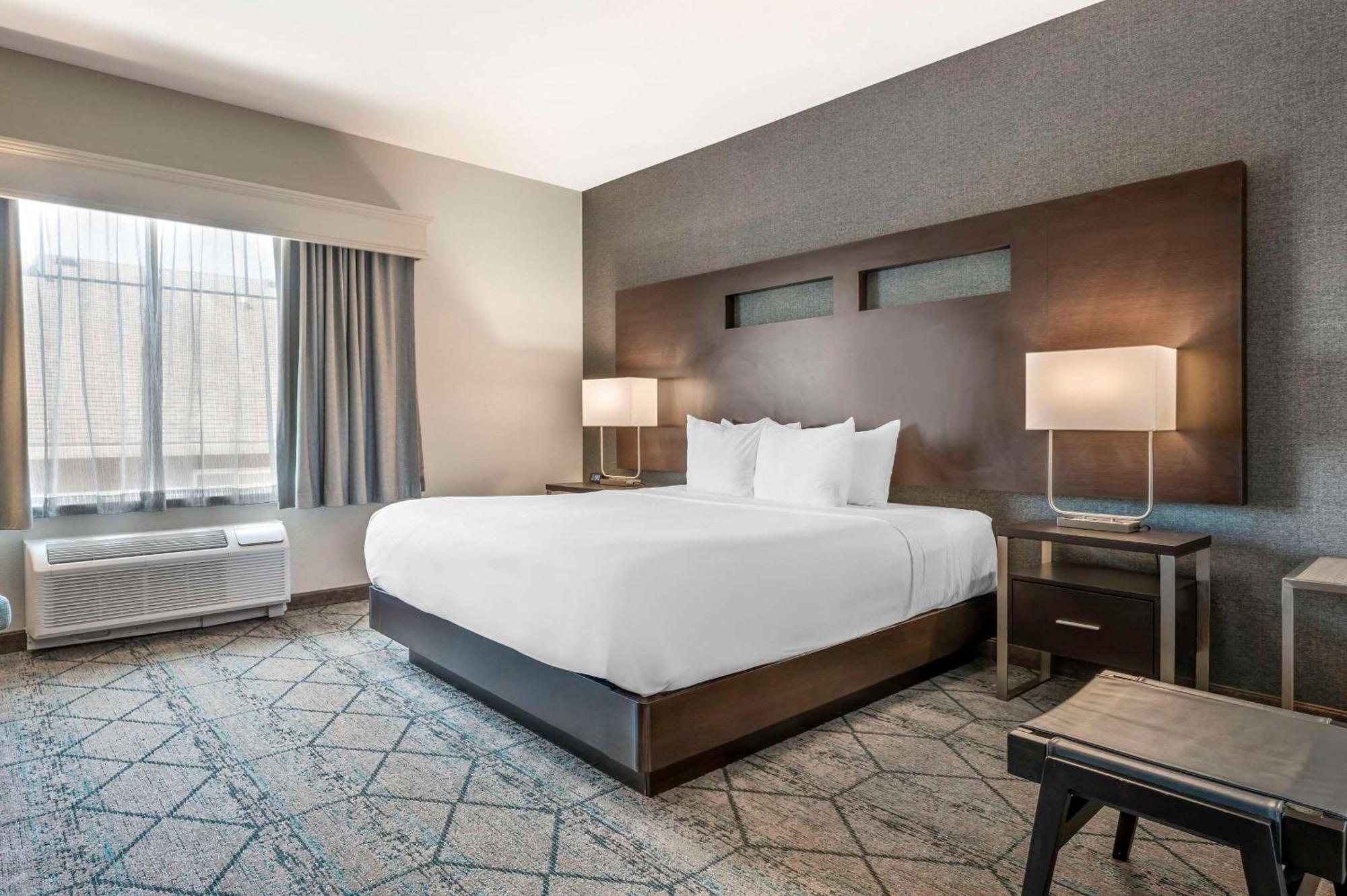 Comfort Inn & Suites Clarksville - Louisville North 외부 사진