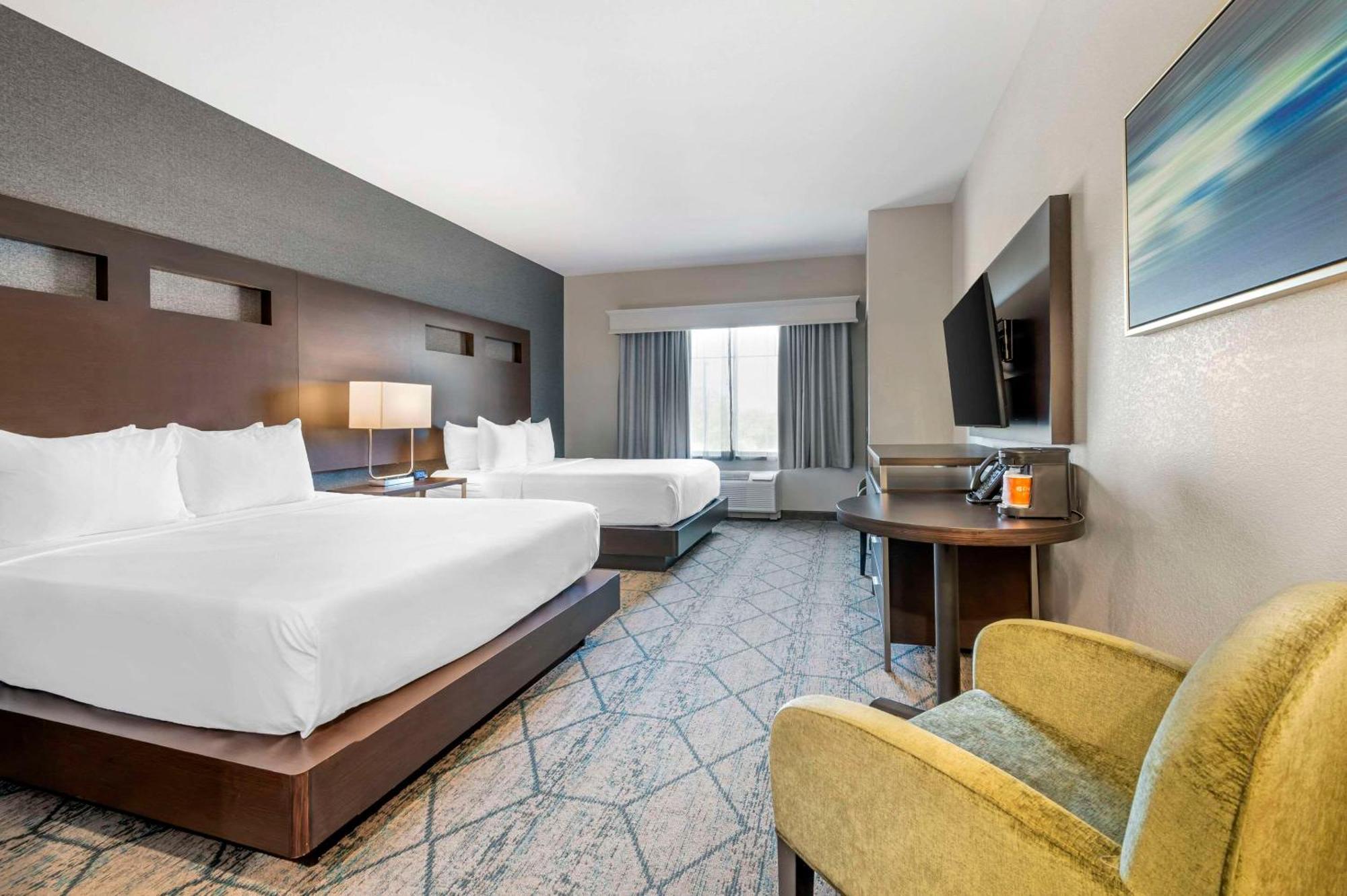 Comfort Inn & Suites Clarksville - Louisville North 외부 사진