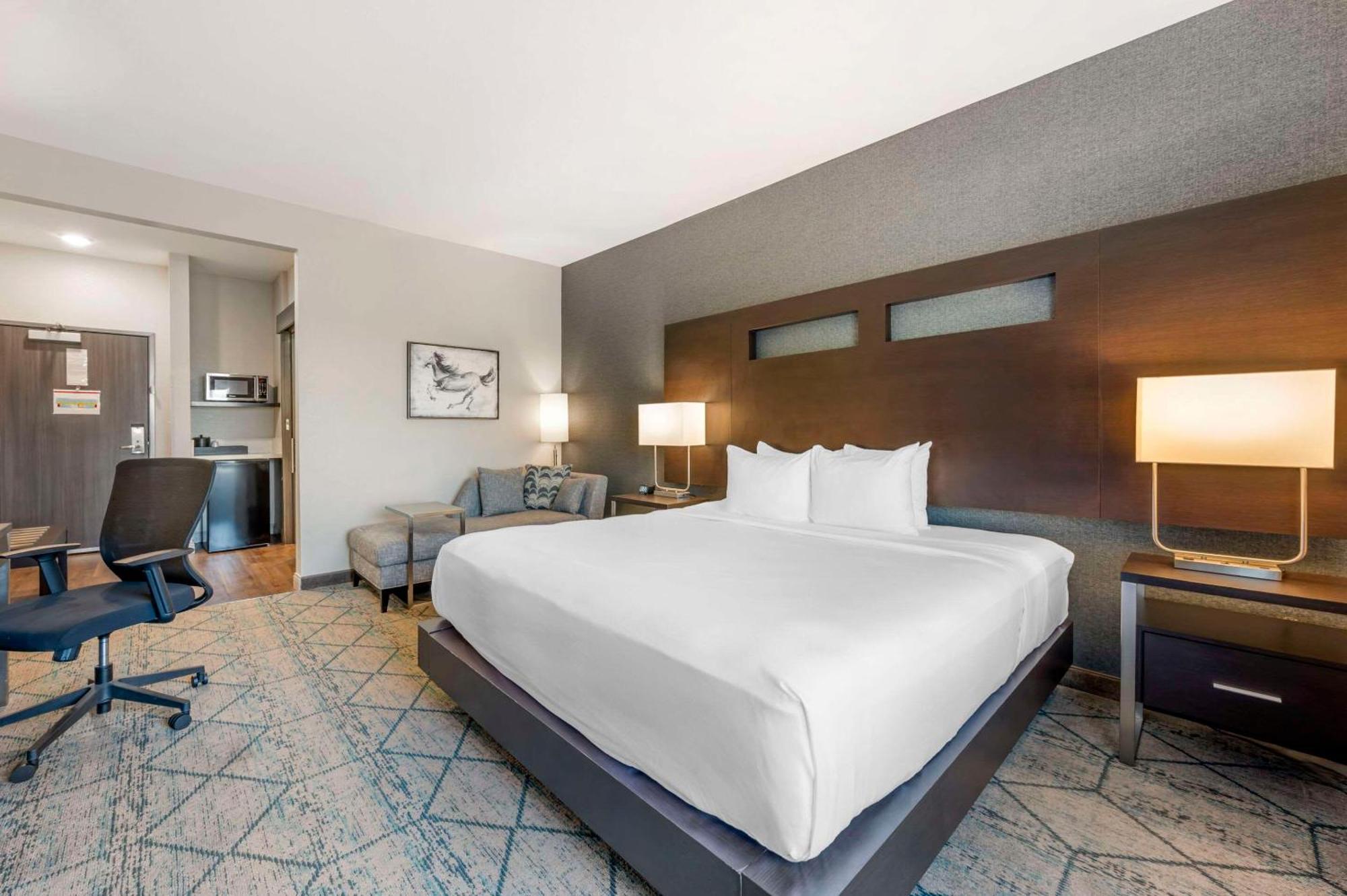 Comfort Inn & Suites Clarksville - Louisville North 외부 사진